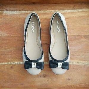 Tan & Black Bow Flats